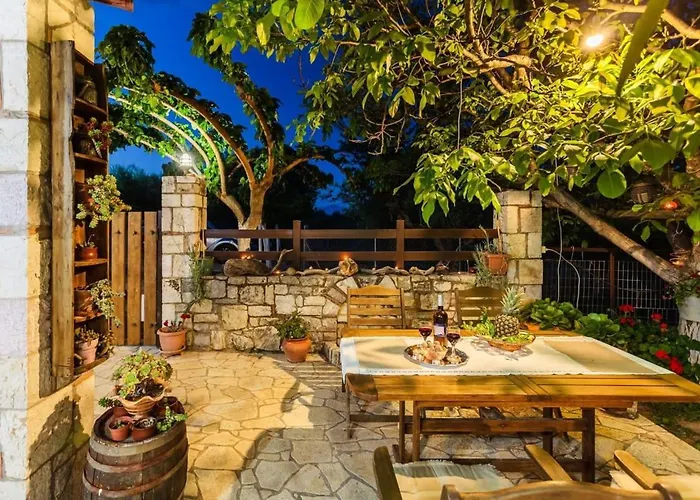 Stone House With Garden Near The Apartment *