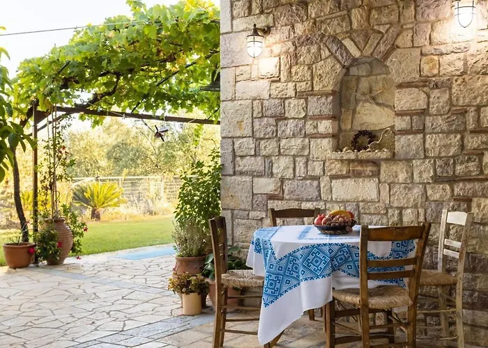 Stone House With Garden Near The * Petalídhion
