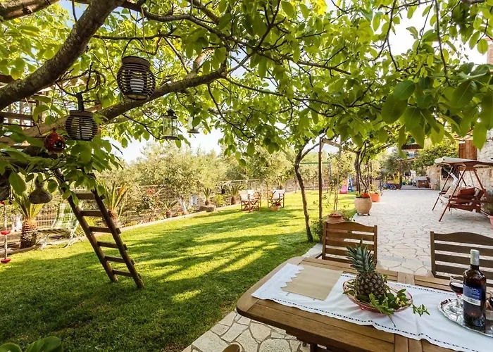 Апартаменты Stone House With Garden Near The *