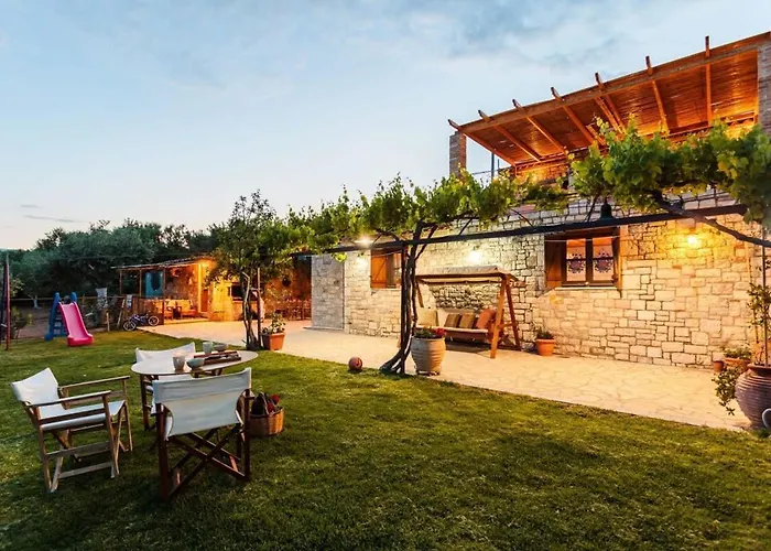 Stone House With Garden Near The Петалидион